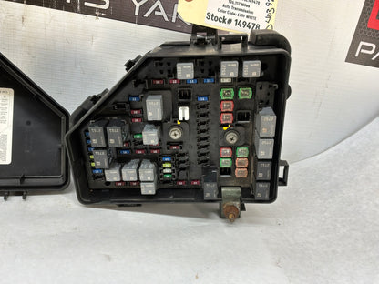 2008 Pontiac G8 Base Fuse Box w/ Lid Cover OEM