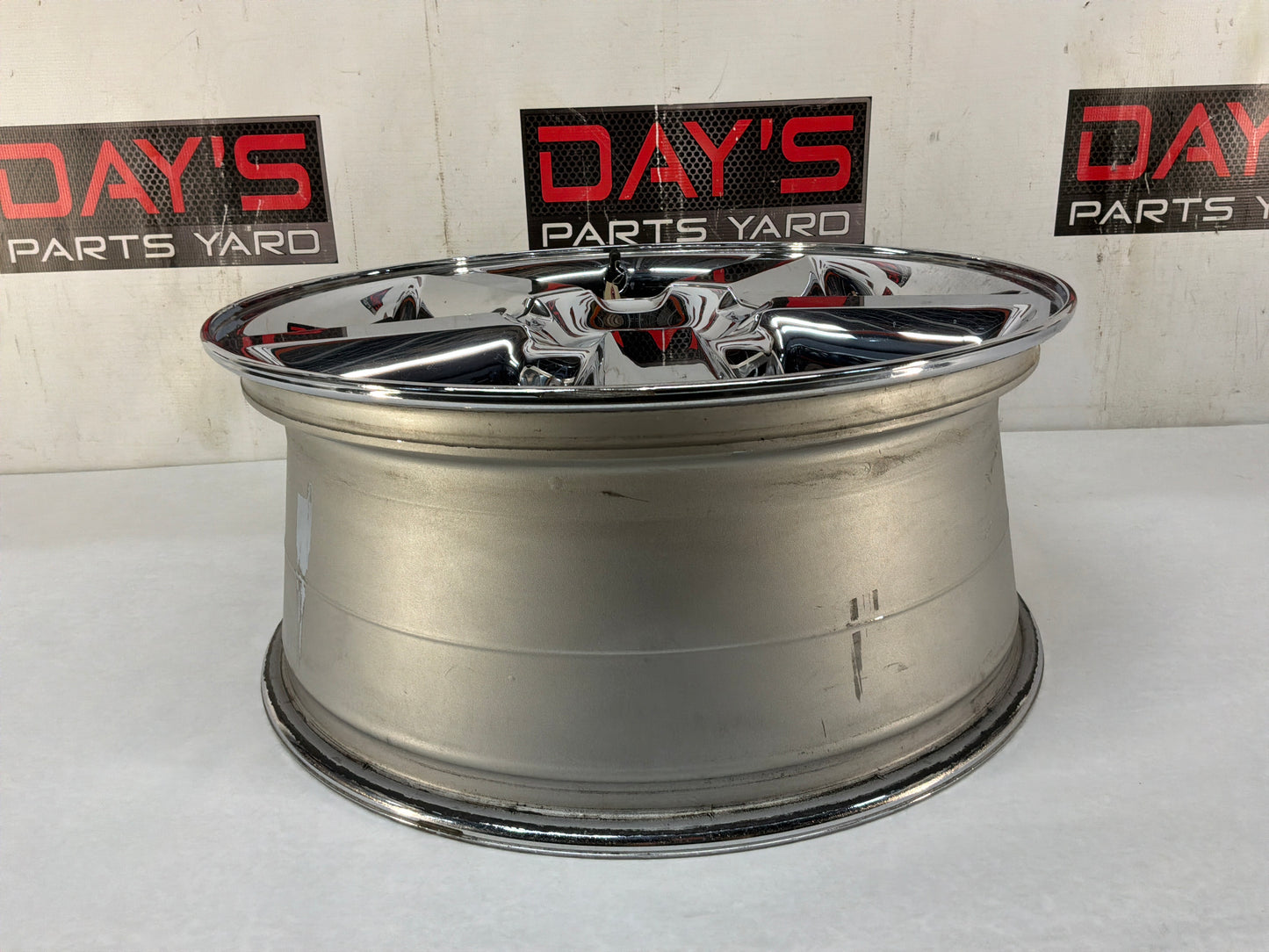 2012 Chevy Avalanche Wheel 20X8.5 Covered Lug Nuts Tapered 5 Spoke Chrome OEM