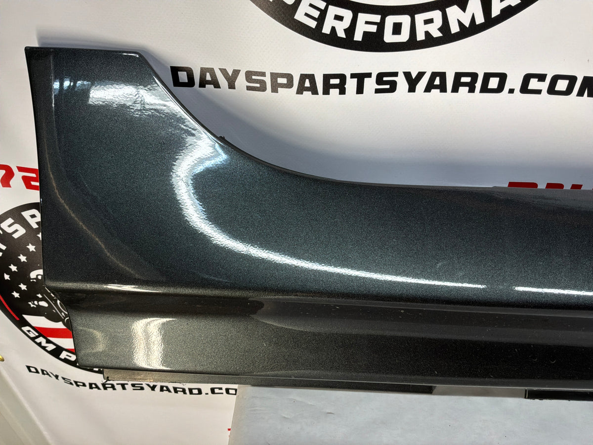 2017 Chevy SS Sedan RH Passenger Rocker Molding Side Skirt Panel Trim Gray OEM