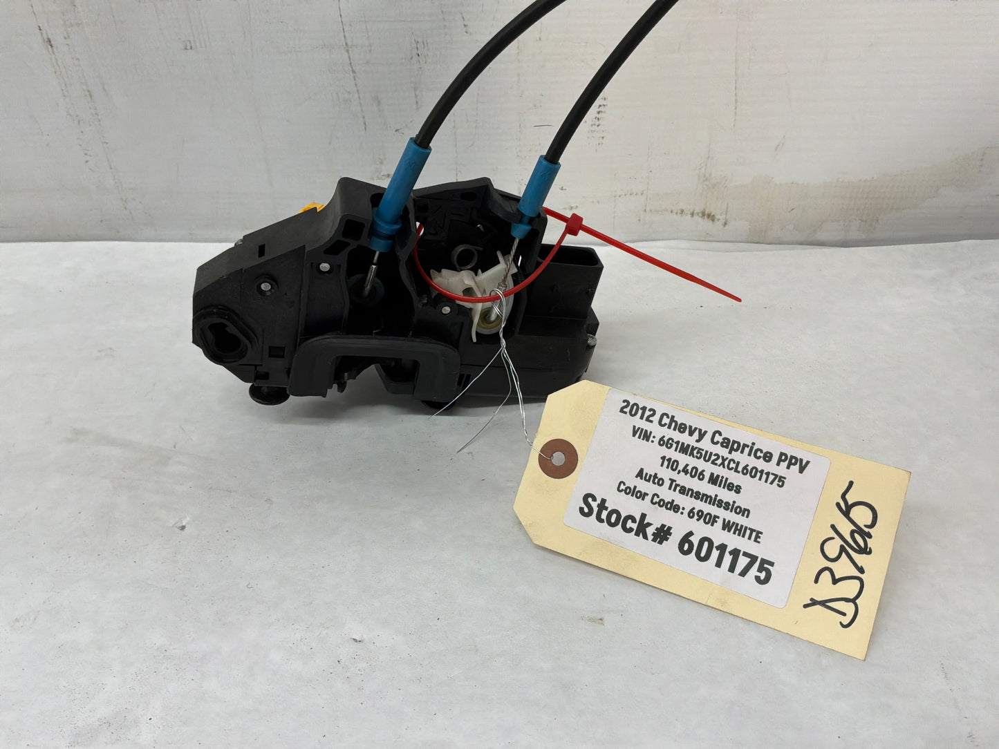 2012 Chevy Caprice PPV RH Passenger Front Door Lock Actuator OEM - Day's Parts Yard