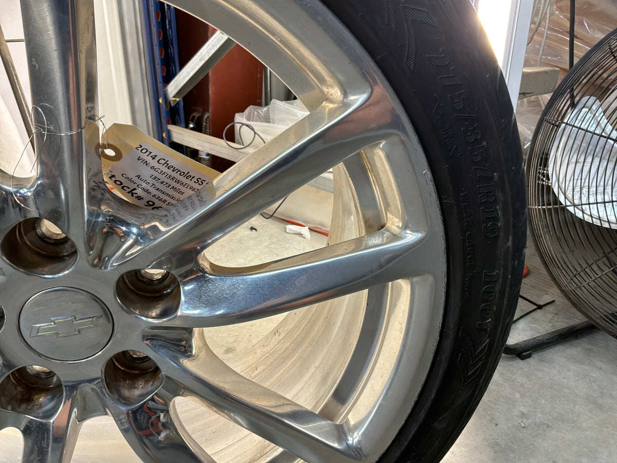 2014 Chevy SS Sedan Wheels Rim & Tires 19x8.5 & 19x9 275/35/19 245/40/19