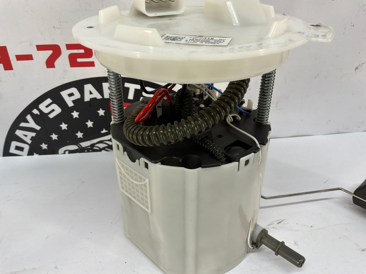 2014 Chevy SS Sedan Fuel Pump & Lever Sending Unit Assembly OEM