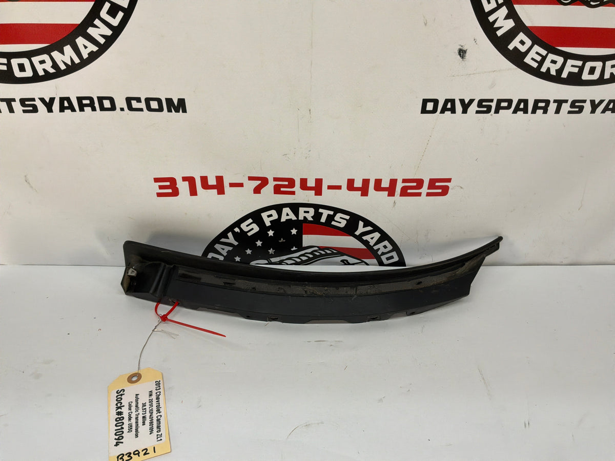 2013 Chevy Camaro ZL1 RH Passenger Front Bumper Fascia Wheel Well Trim Molding OEM