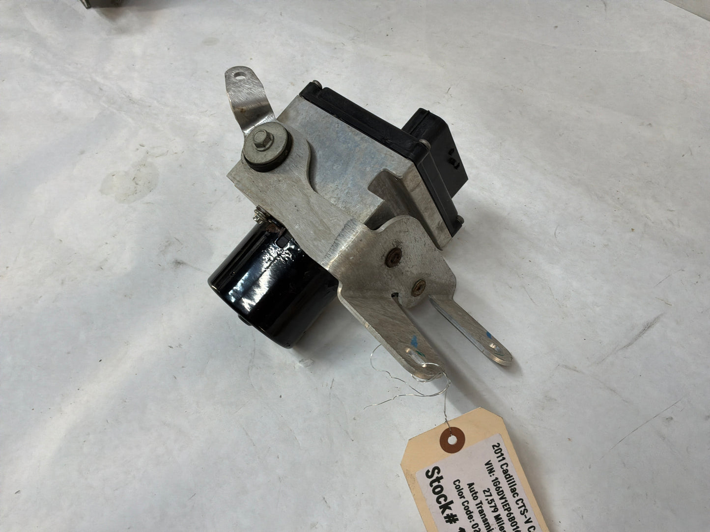 2011 Cadillac CTS-V Coupe ABS Anti Lock Brake Pump Control Module OEM