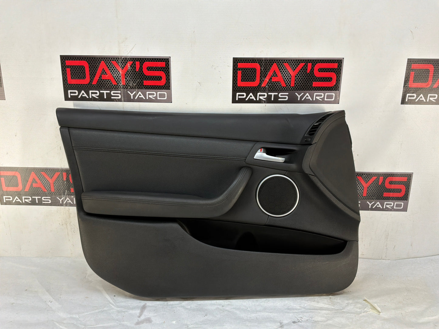 2008 Pontiac G8 GT LH Driver Front Interior Door Panel Trim OEM