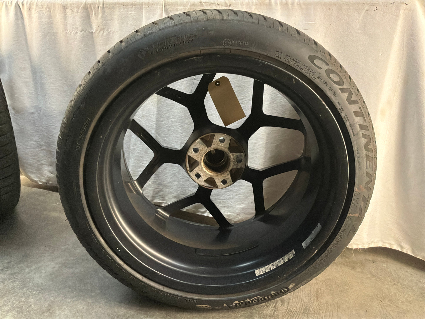 2015 Chevy Camaro SS 1LE Reproduction Z28 Wheels and Tires