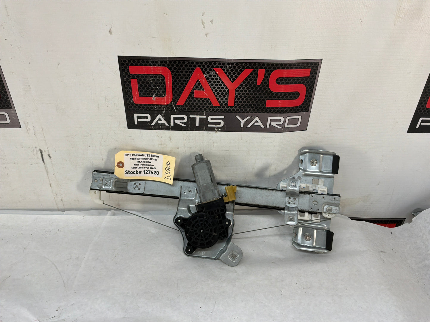 Lh rear window reg - Day's Parts Yard
