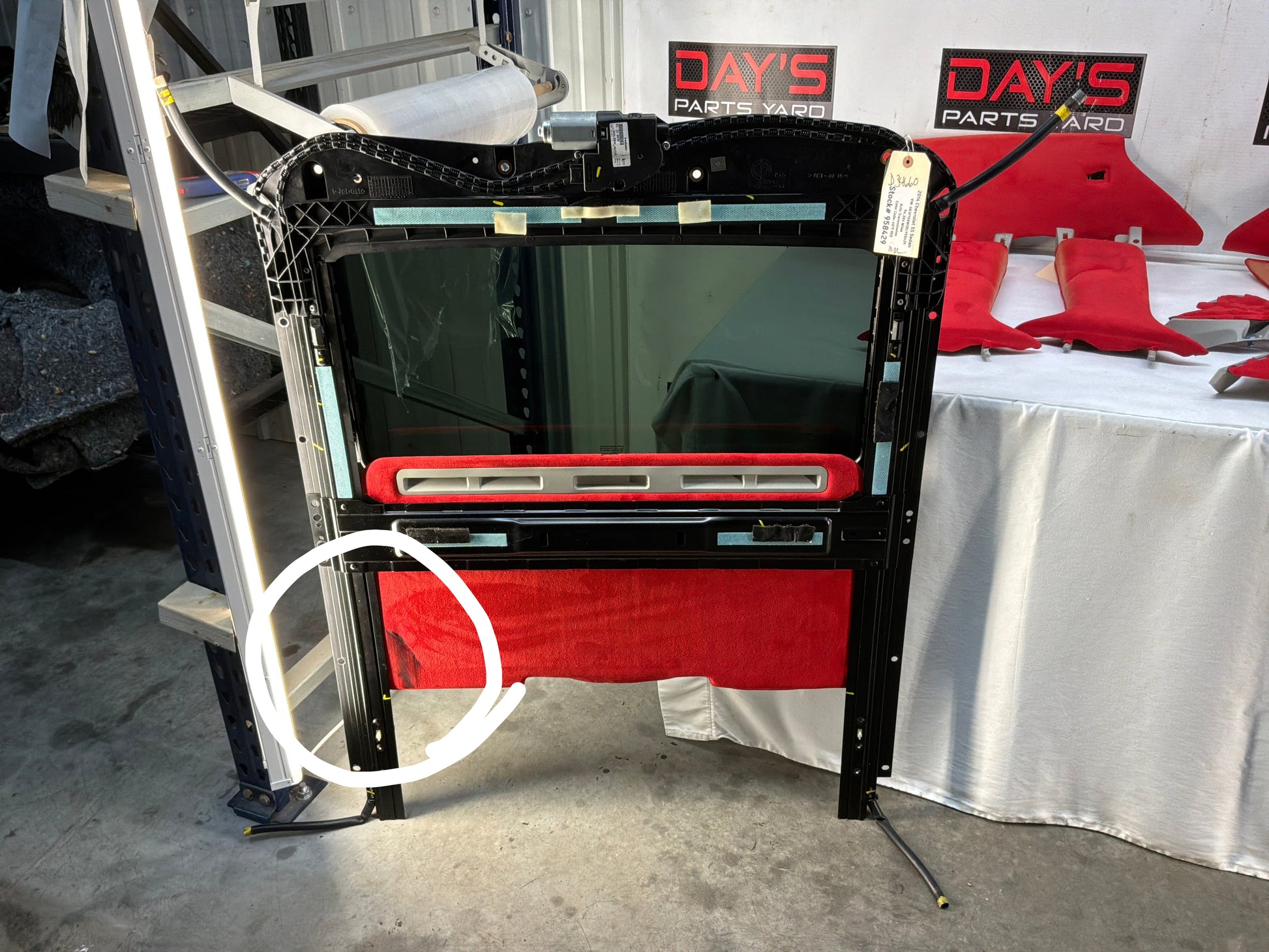 Head liner sunroof and interior trim - Day's Parts Yard