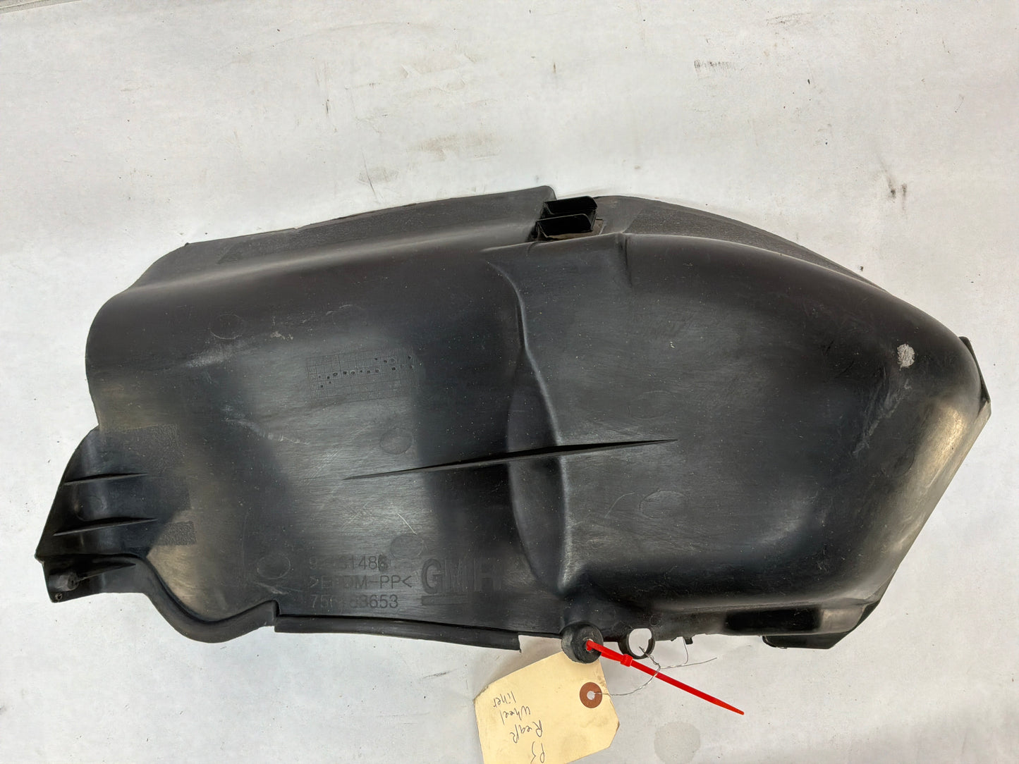 2005 Pontiac GTO RH Passenger Rear Quarter Fender Wheel House Well Liner OEM
