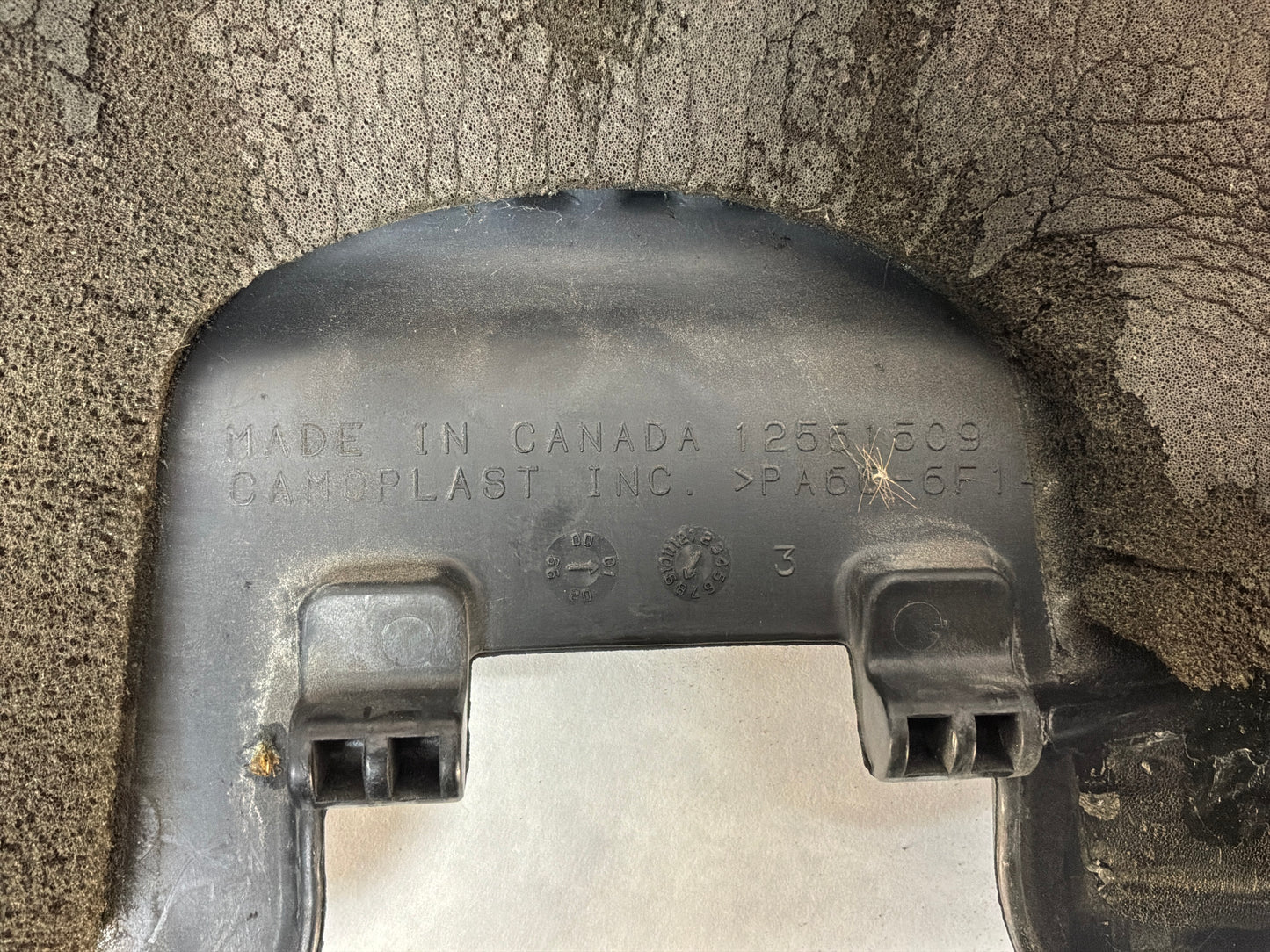 Engine cover - Day's Parts Yard