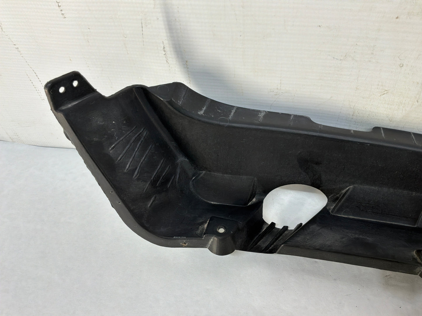 2015 Chevrolet Camaro SS 1LE LH Driver Headlight Head Light Bumper Bracket Guide OEM