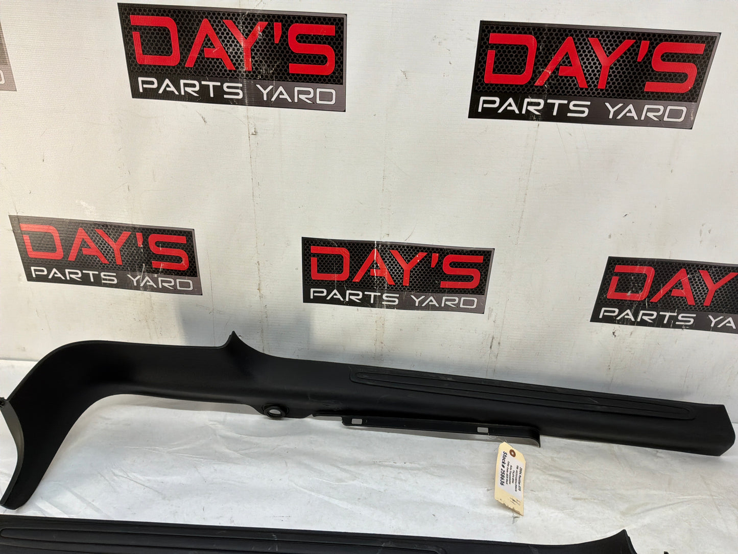 2004 Pontiac GTO RH & LH Interior Door Sill Trim Cover Panels OEM