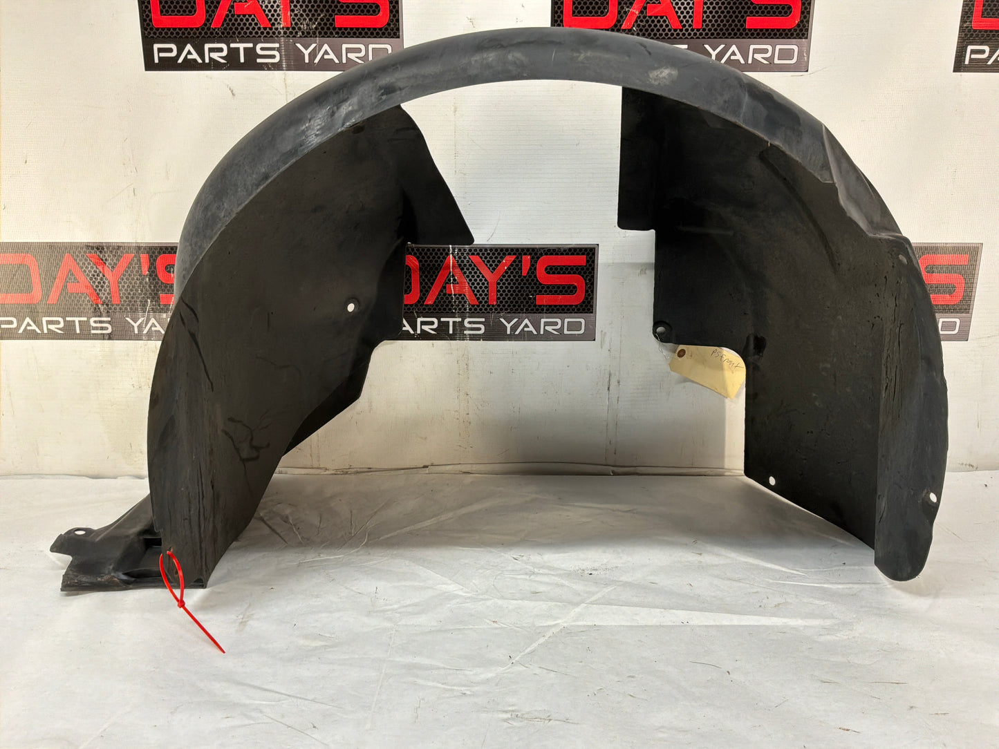2008 Pontiac G8 GT RH Passenger Front Fender Wheel Well Liner House OEM