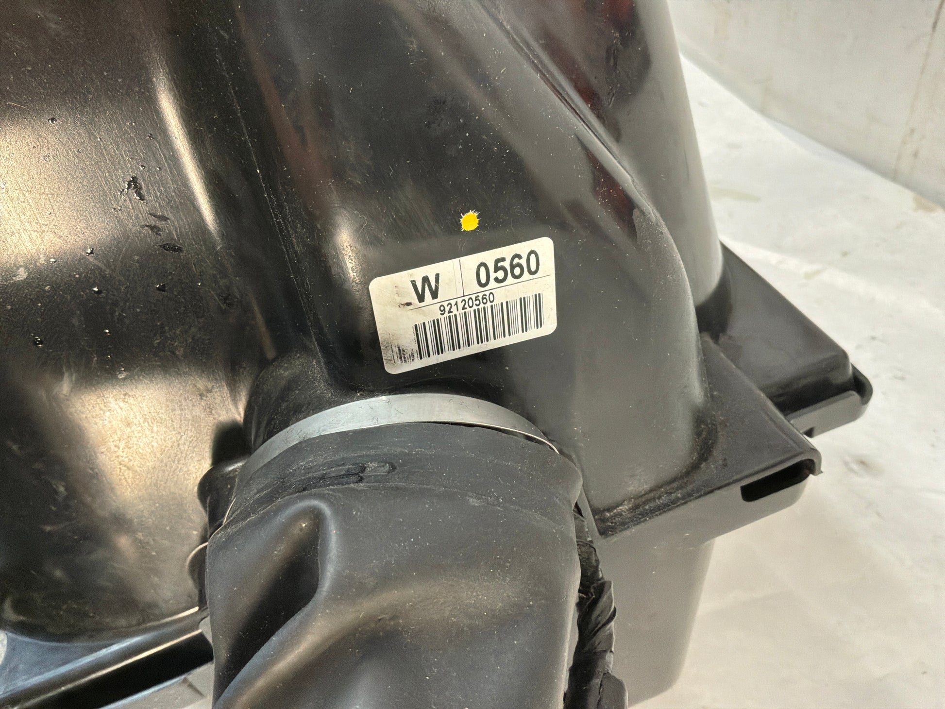 Complete fuel tank - Day's Parts Yard