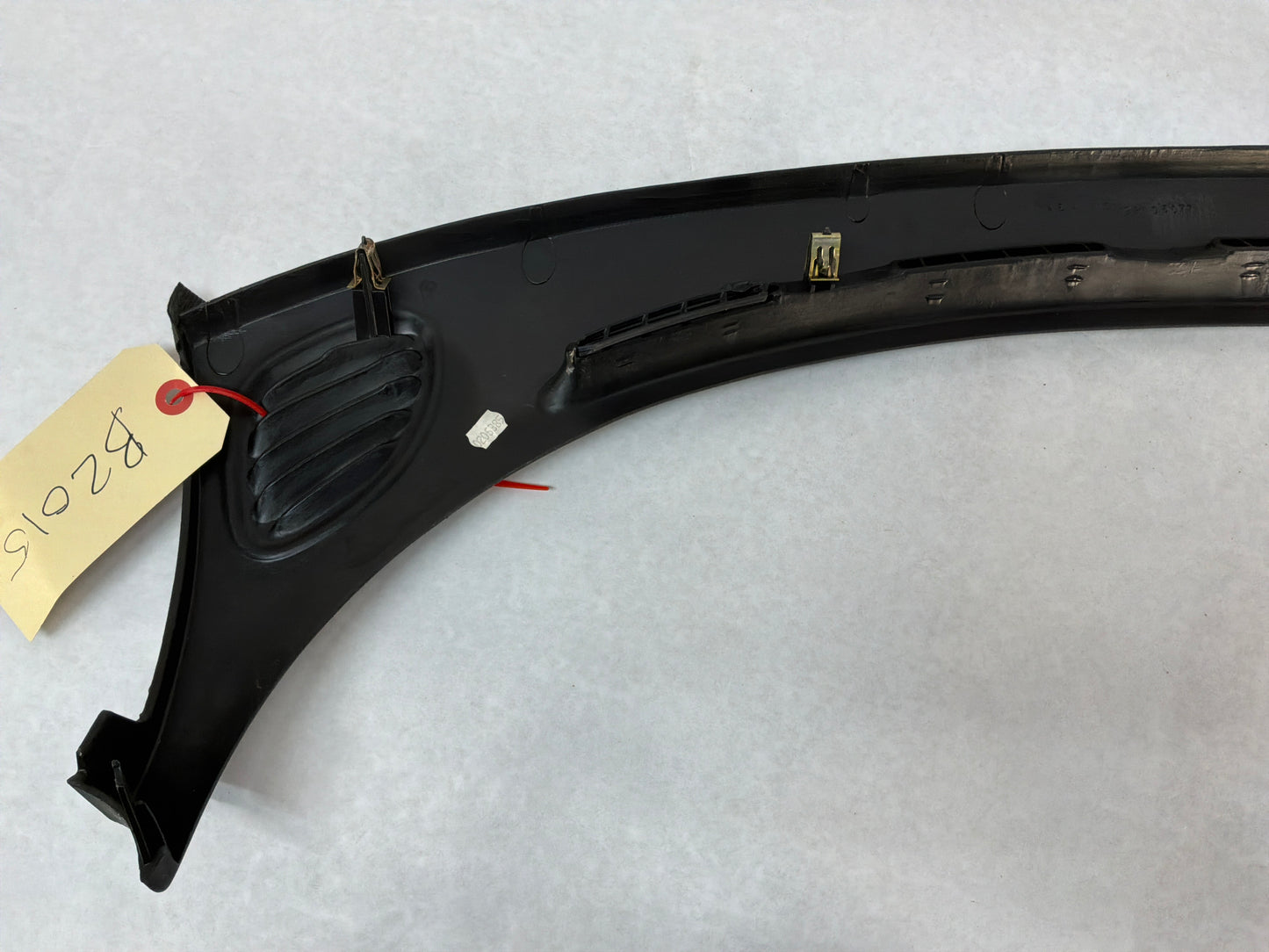 2006 Pontiac GTO RH Passenger Dash Cowl Defrost Panels Vent Trim OEM