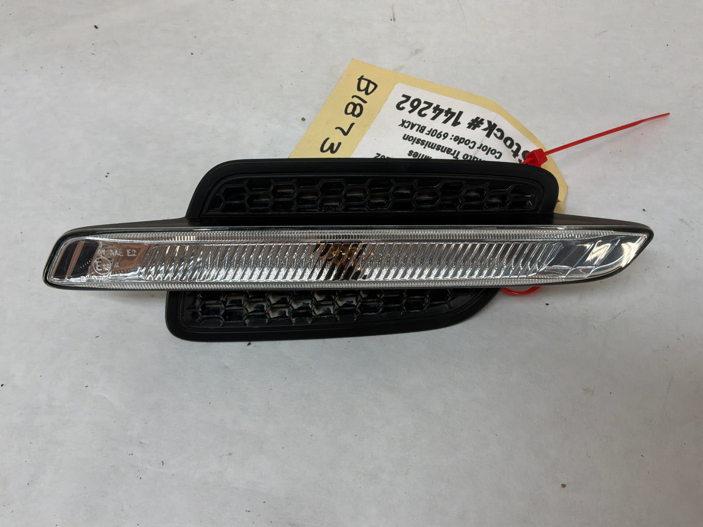 2008 Pontiac G8 GT RH Passenger Fender Marker Repeater Lamp Light OEM