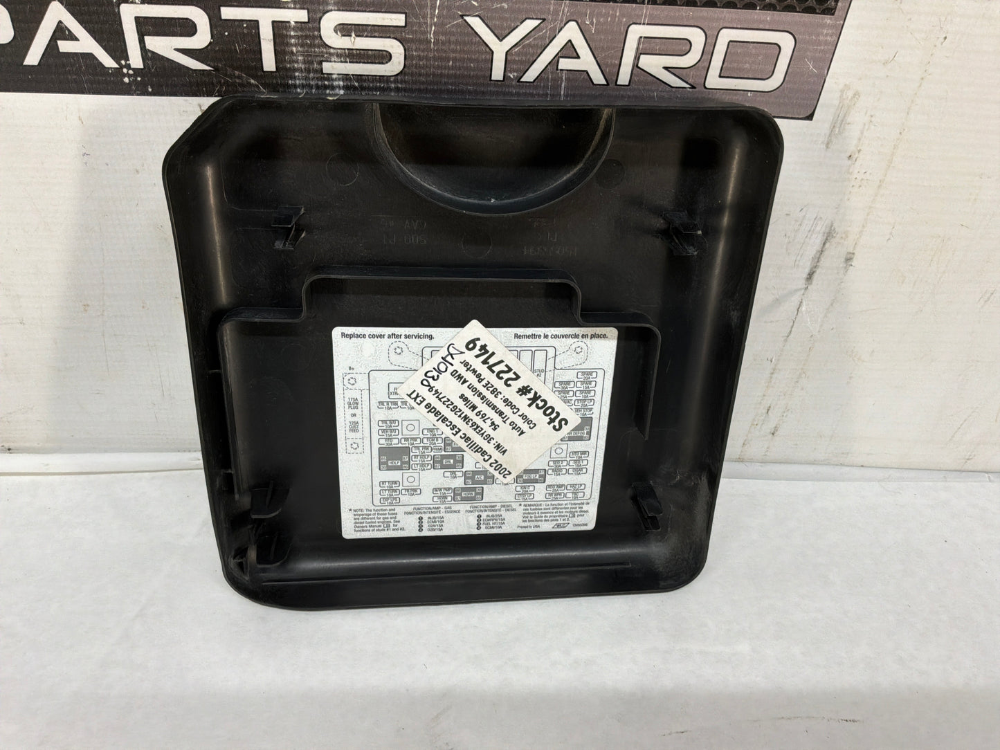 2002 Cadillac Escalade EXT Fuse Box Cover Lid OEM