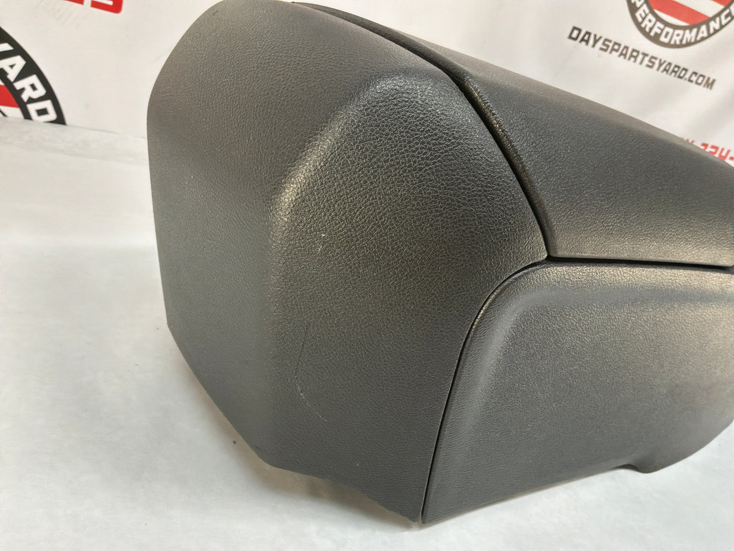 2014 Chevy Camaro SS Manual Transmission Center Console Armrest w/ Boot & Shifter Knob  OEM