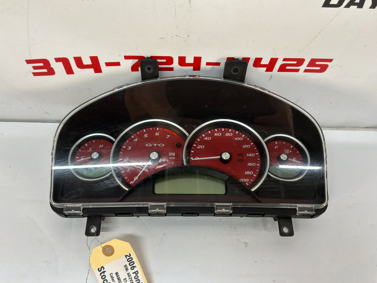 2006 Pontiac GTO Gauge Cluster Speedometer Instrument Panel OEM Red 51K