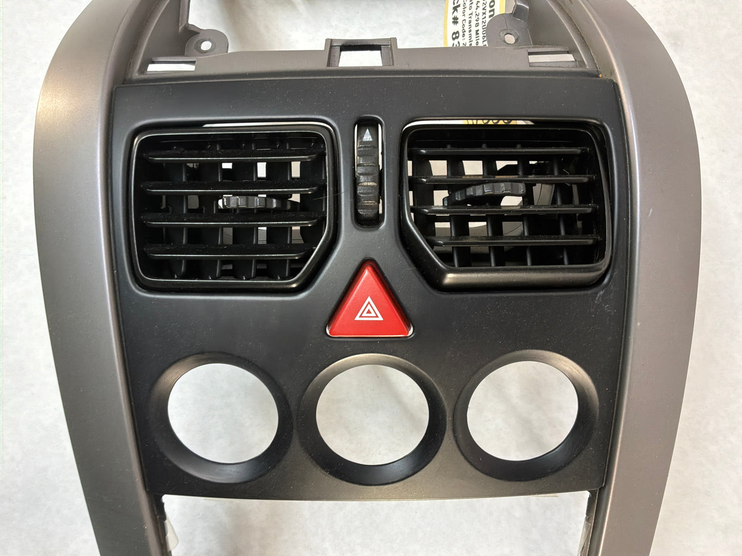 2006 Pontiac GTO Center Dash Radio HVAC Bezel Plate Panel Trim OEM