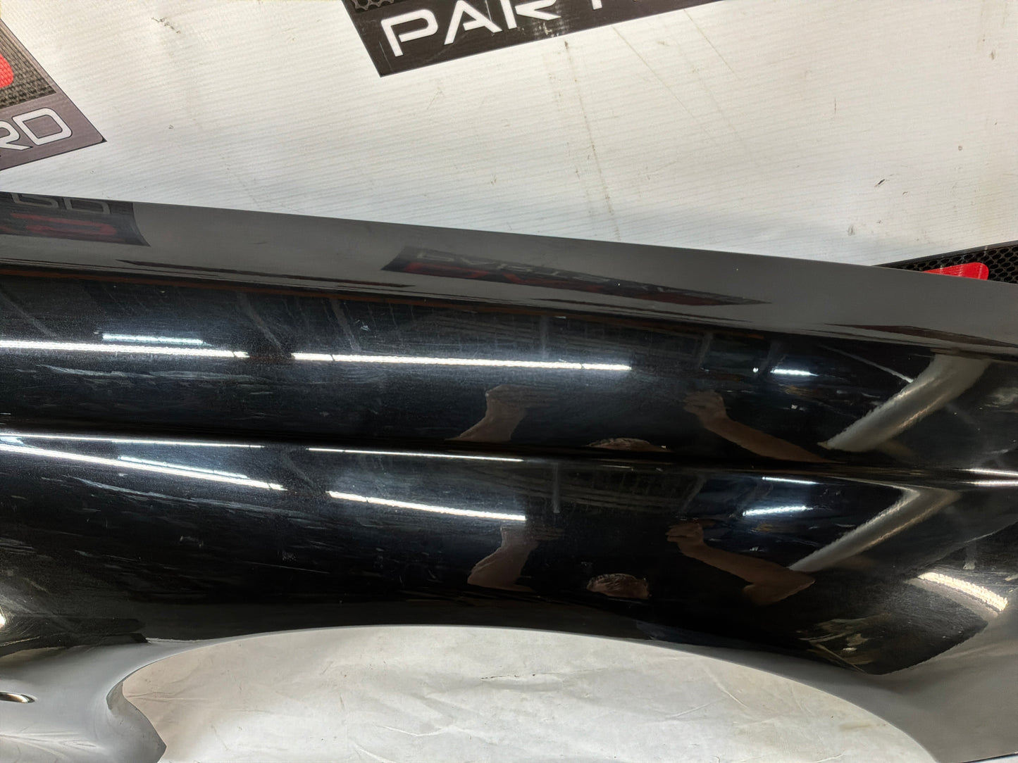 2004 Pontiac GTO RH Passenger Front Fender OEM