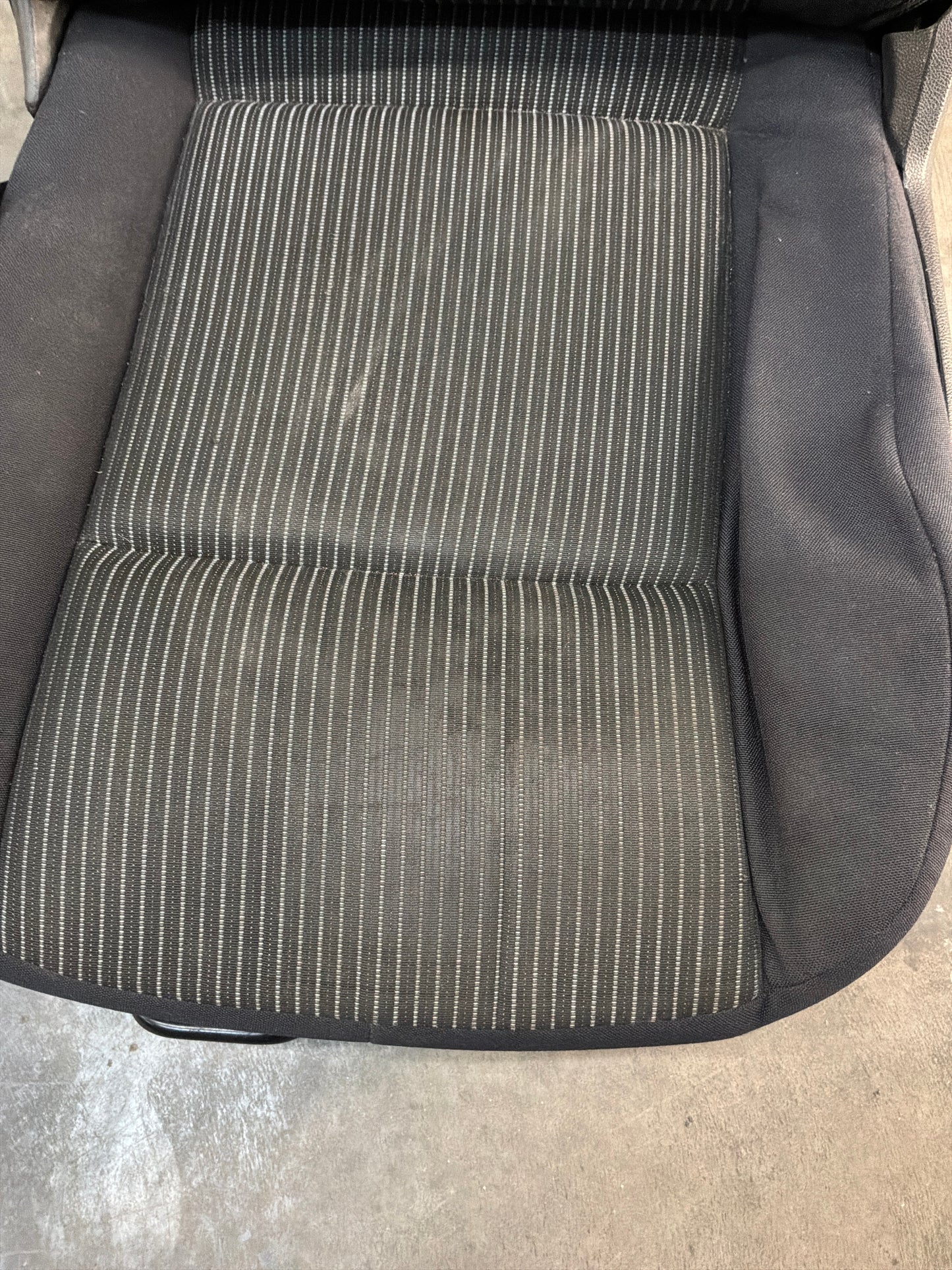 Front Seats - Day's Parts Yard