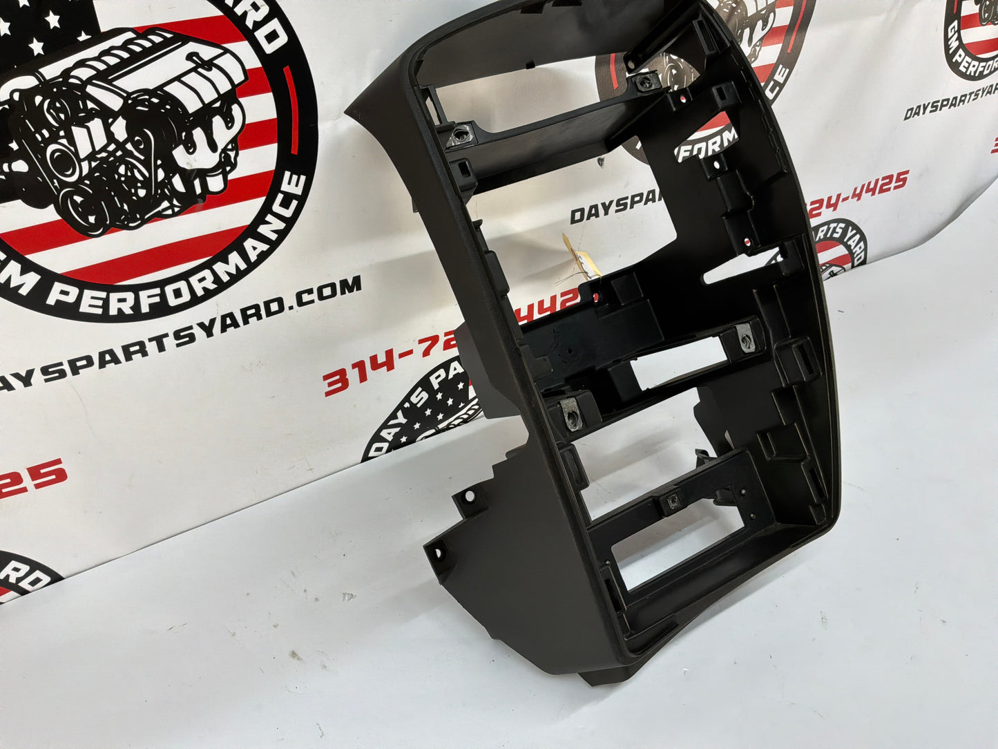 2006 Cadillac CTS-V Center Dash Radio Bezel Trim OEM