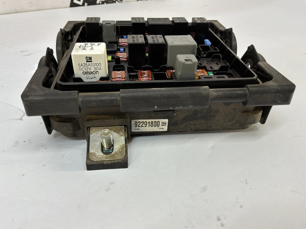2014 Chevy SS Sedan Engine Bay Fuse Relay Wiring Wire Harness Junction Box Block OEM