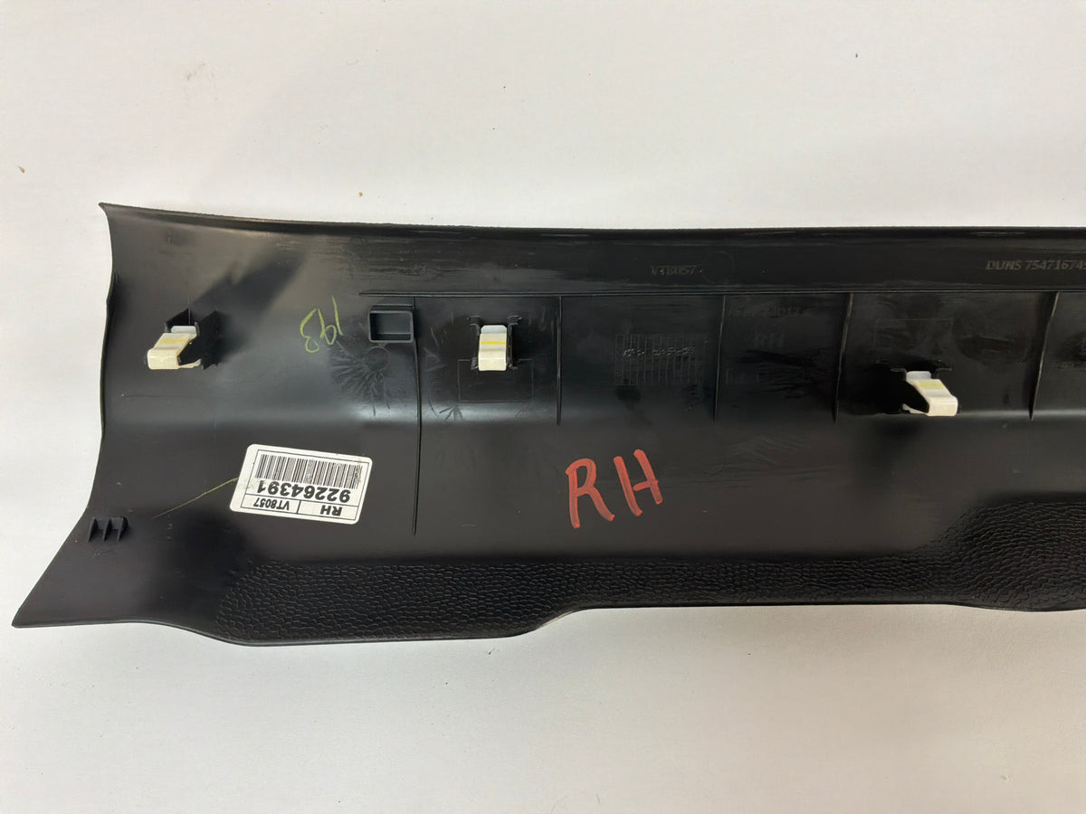 2014 Chevy SS Sedan RH Passenger Front Interior Carpet Retainer Sill Moldings Trim OEM