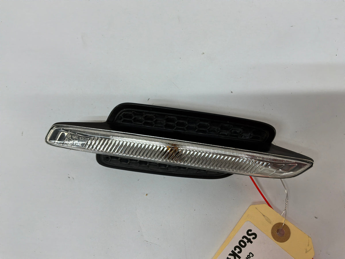 2009 Pontiac G8 GT RH Passenger Fender Marker Repeater Lamp Light OEM - Day's Parts Yard