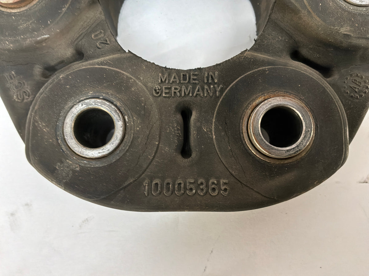 2014 Chevy SS Sedan Driveshaft Drive Shaft Couplers Isolators OEM