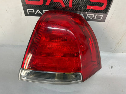 Rh taillight - Day's Parts Yard