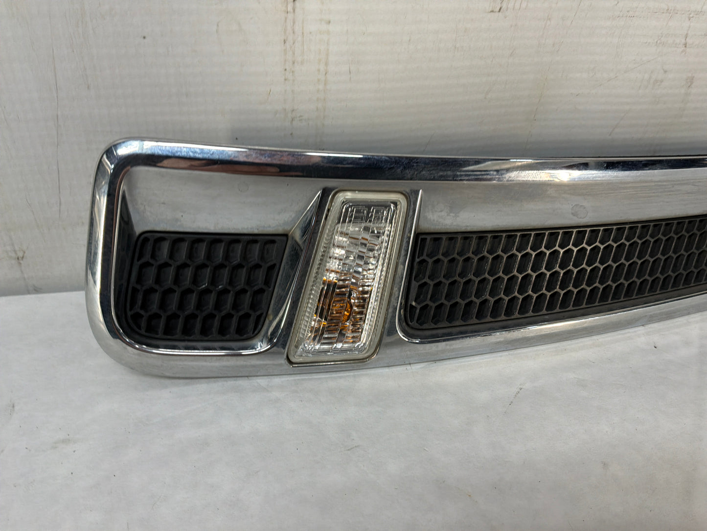 2014 Chevy SS Sedan LH Driver Fender Side Marker Lights Tail Lamp OEM - Day's Parts Yard