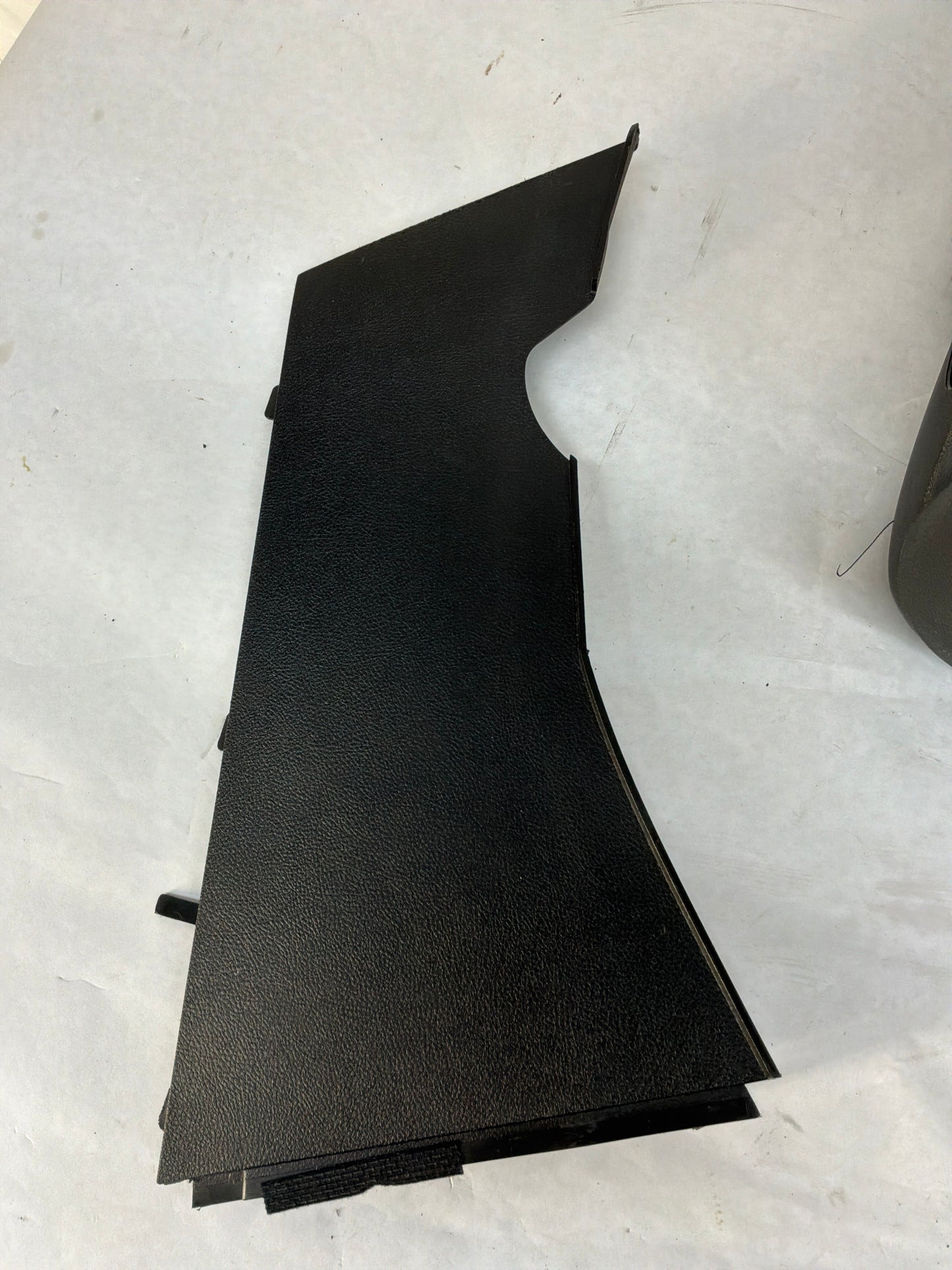 2008 Pontiac G8 GT Center console w shifter
