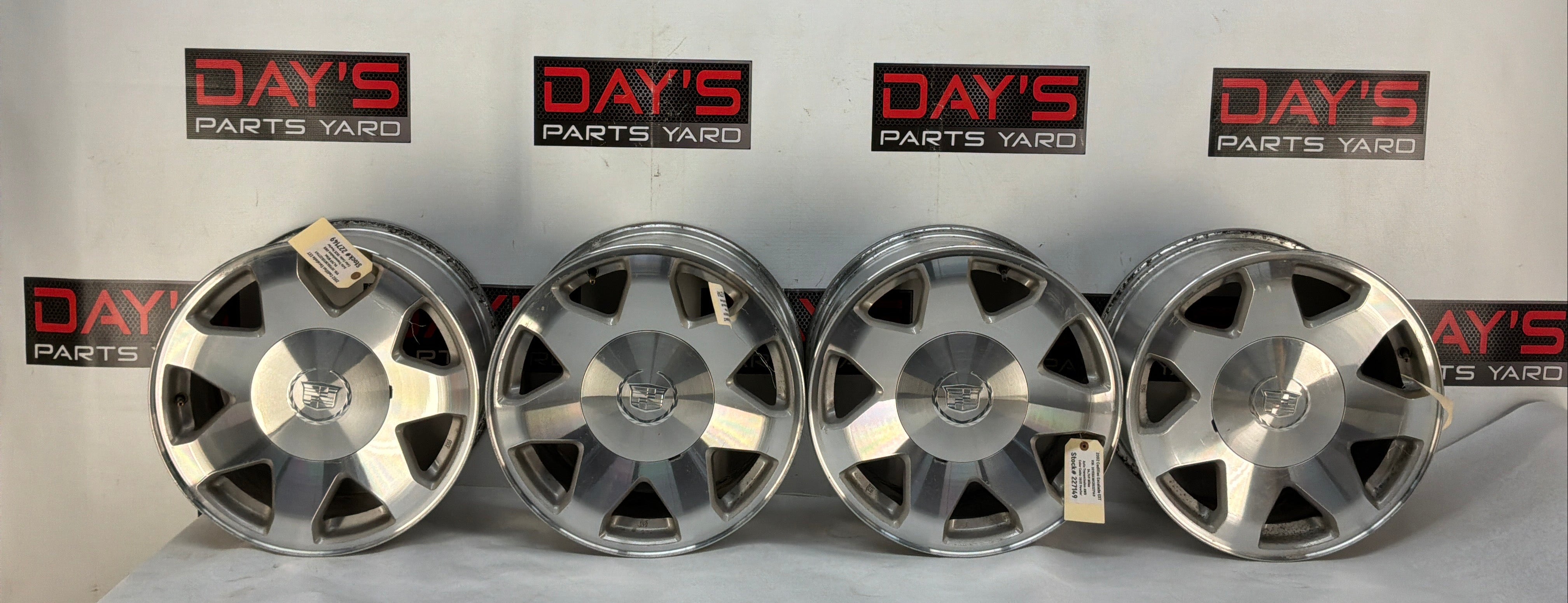 2002 Cadillac Escalade EXT 限定品 2002 Cadillac Escalade EXT Wheels OEM