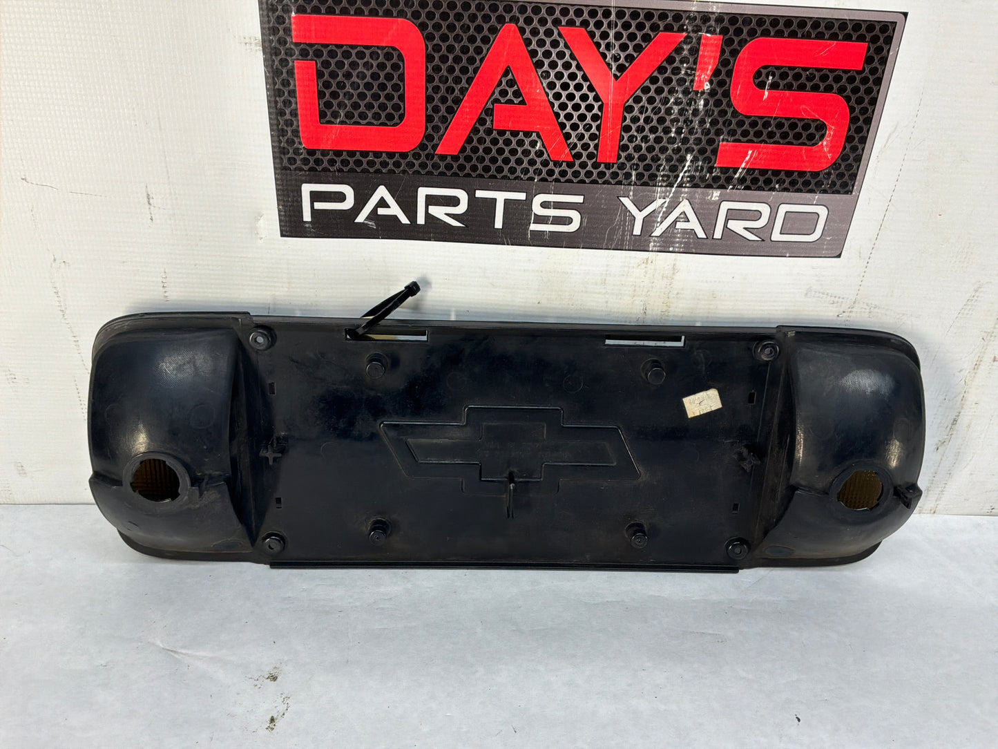 1999 Chevy C5 Corvette Rear License Plate Bracket Finish Panel Reverse Lights Lamps OEM
