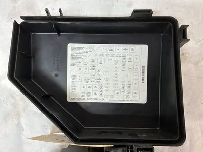 2008 Pontiac G8 GT Engine Bay Fuse Relay Wiring Junction Block Box Cover Lid OEM