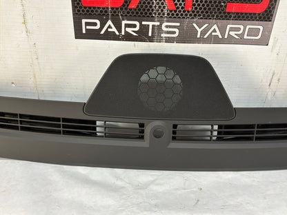 2011 Cadillac CTS-V Coupe Dashboard Dash Vent Windshield Defroster Trim Panel Grille OEM