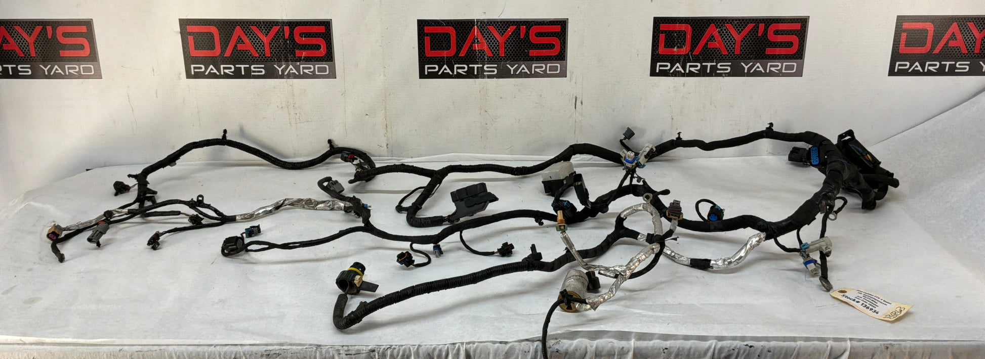 Engine transmission harness - Day's Parts Yard