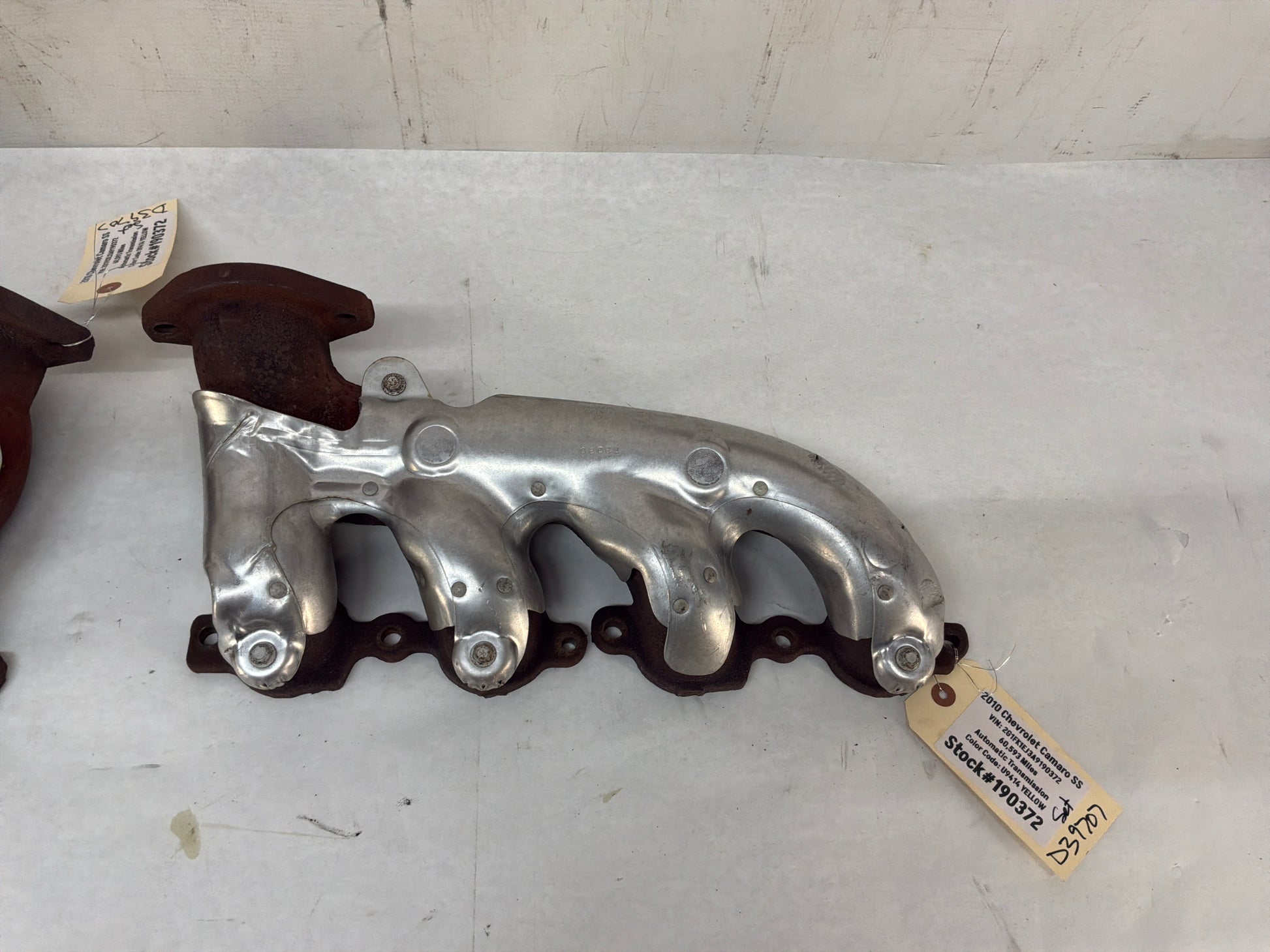 Exhaust manifold - Day's Parts Yard