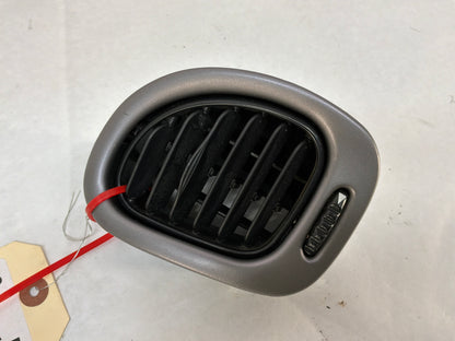 2005 Pontiac GTO RH Passenger Door Panel HVAC Vent OEM