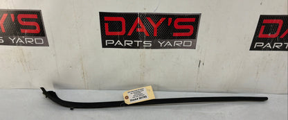 Lh windshield - Day's Parts Yard