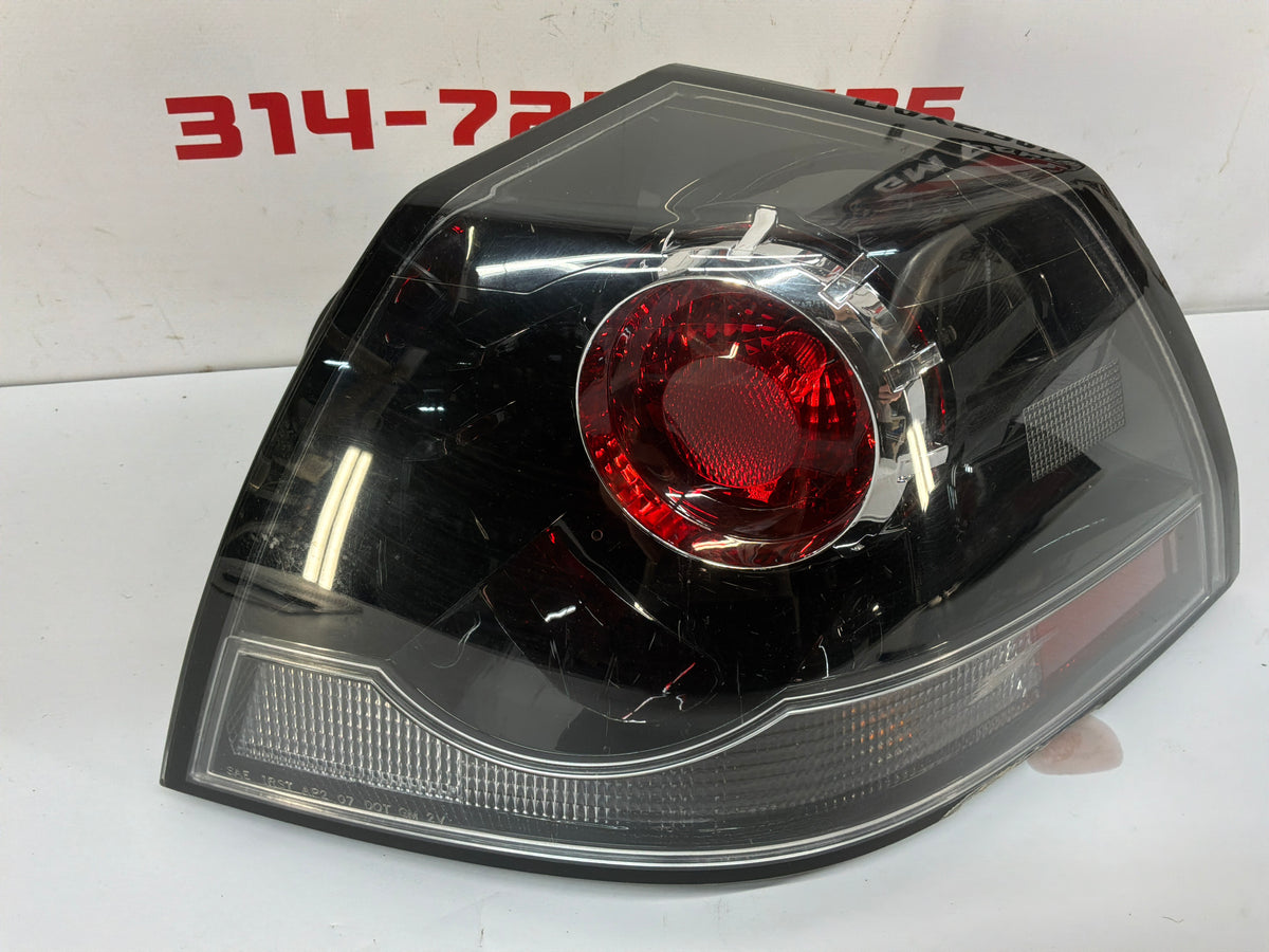 2008 Pontiac G8 GT RH Passenger Tail Light Taillight Lamp OEM