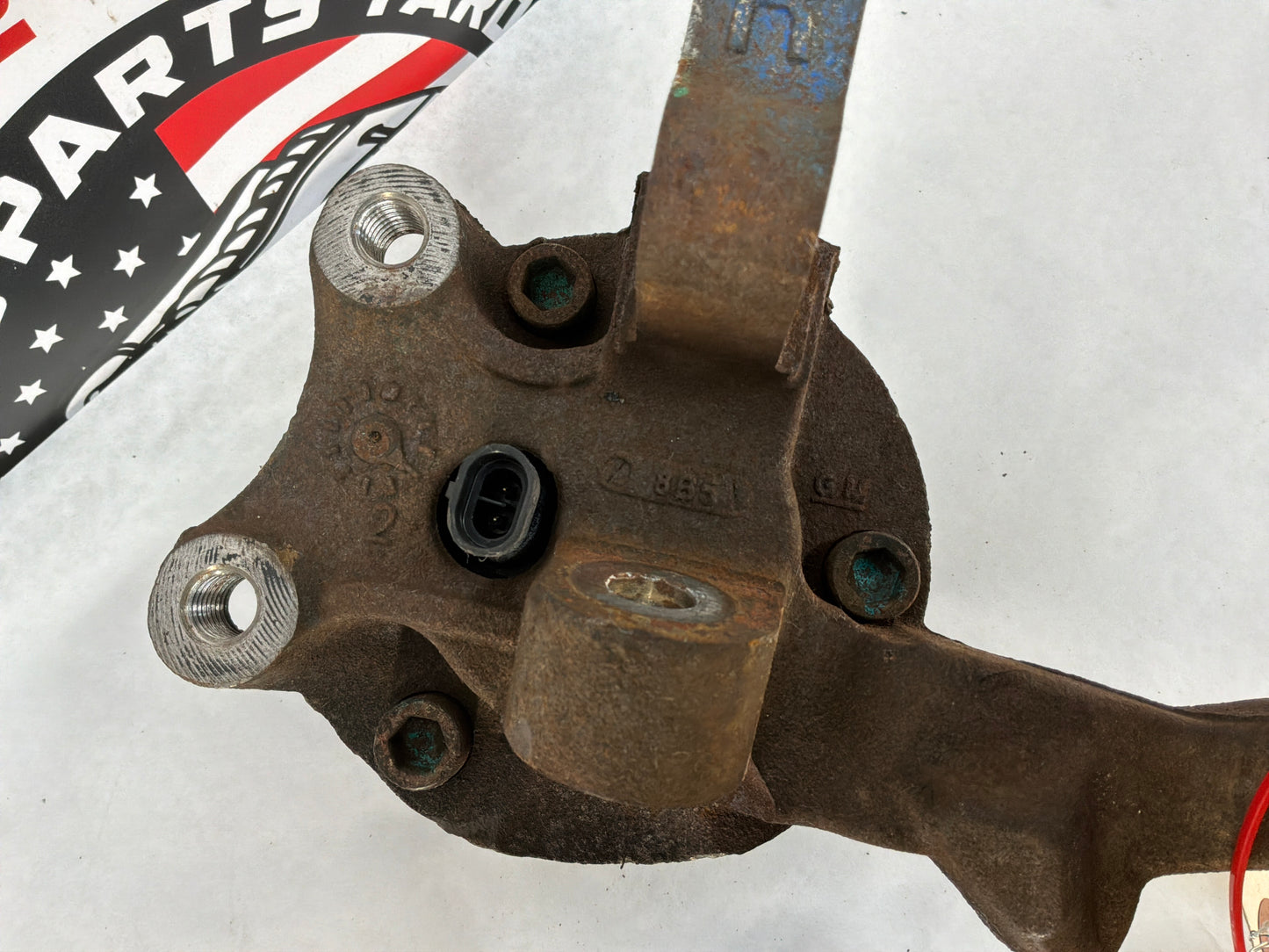 2005 Pontiac GTO RH Passenger Front Suspension Spindle Hub Knuckle Assembly OEM