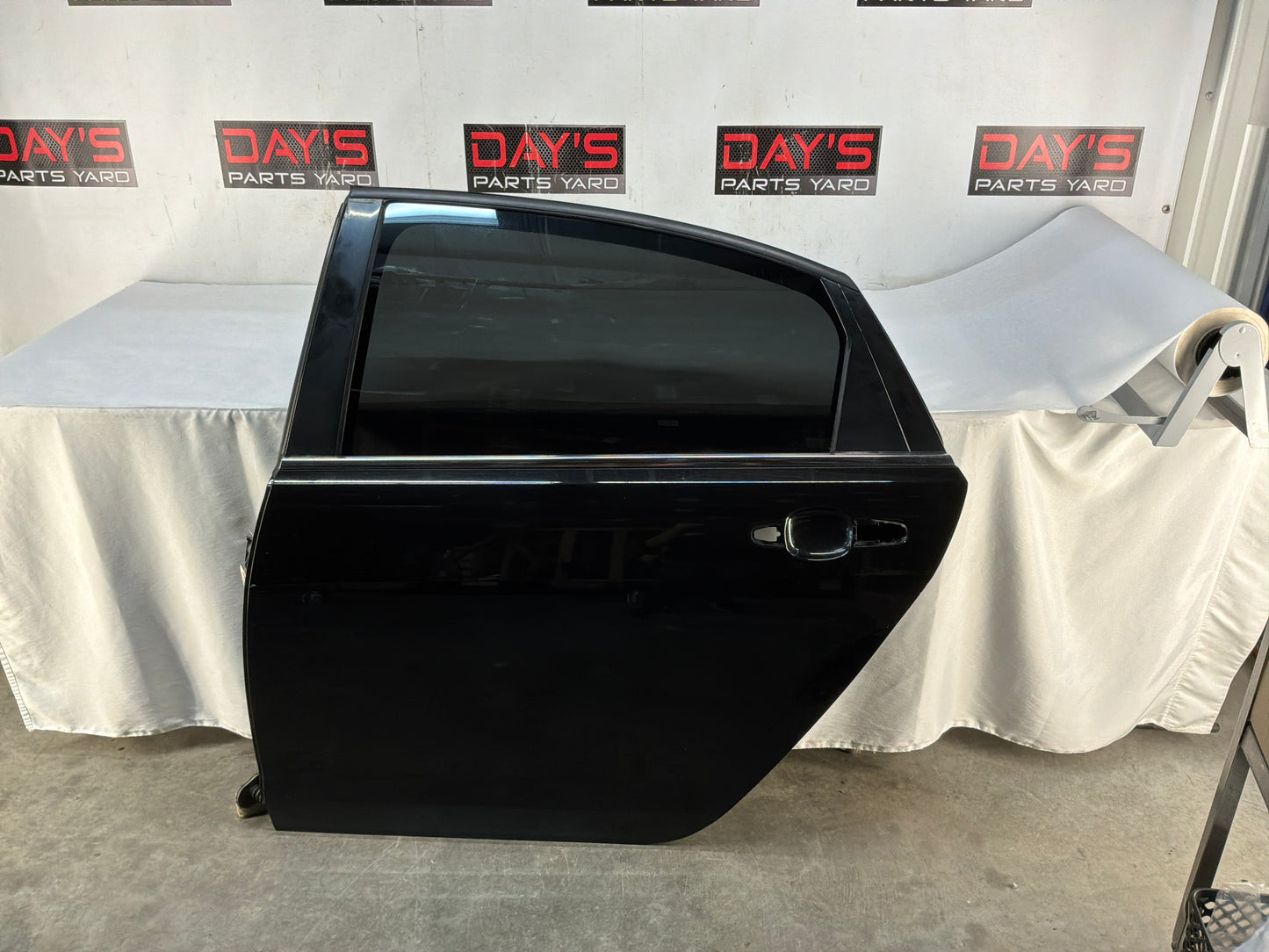 Lh rear door - Day's Parts Yard