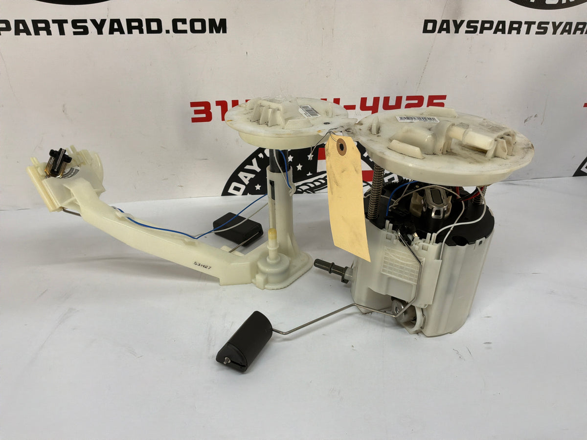 2014 Chevy SS Sedan Fuel Pump and Level Sending Unit Assembly OEM