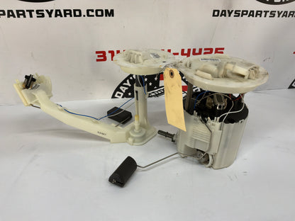 2014 Chevy SS Sedan Fuel Pump and Level Sending Unit Assembly OEM