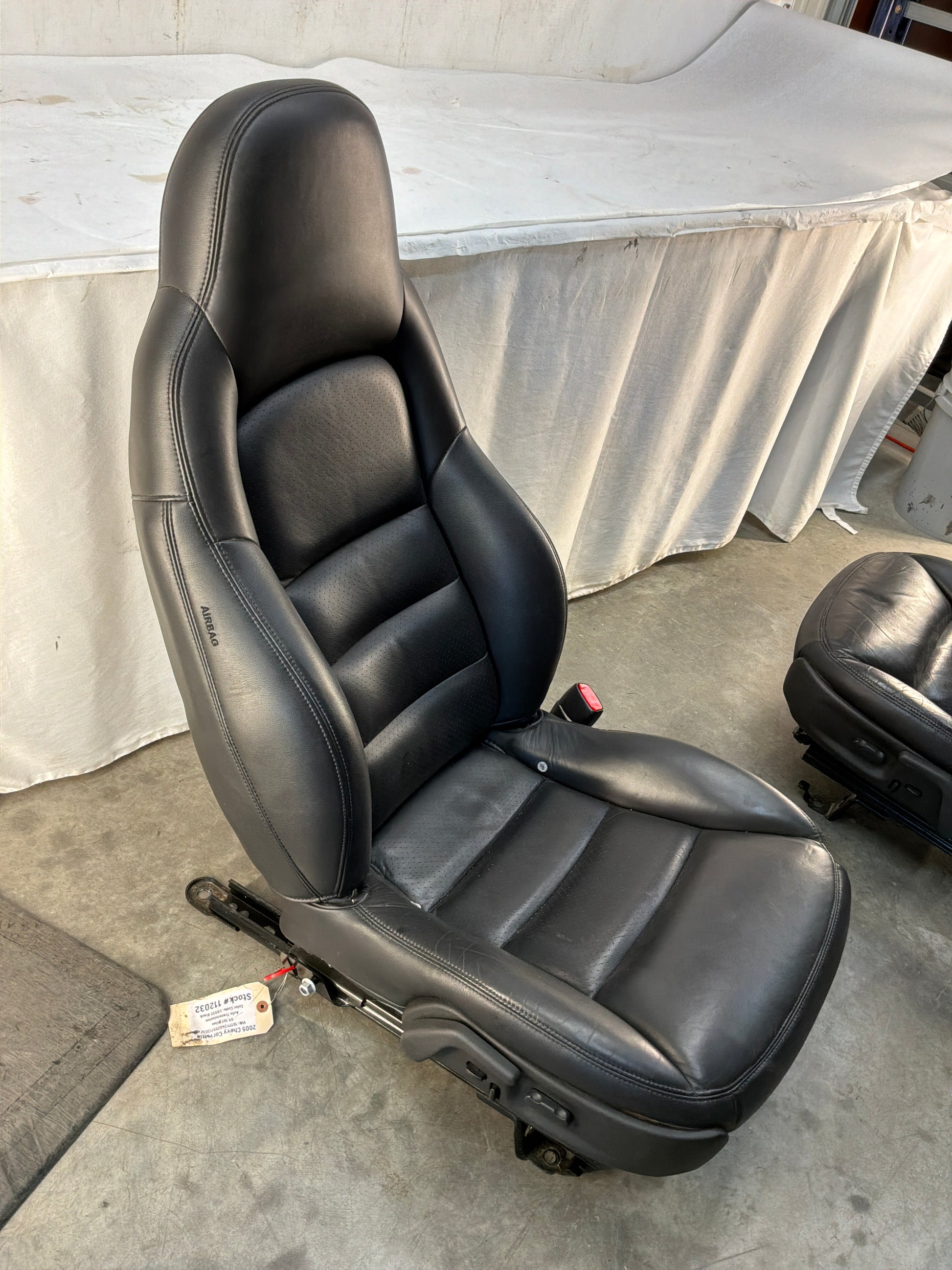 Front seats - Day's Parts Yard