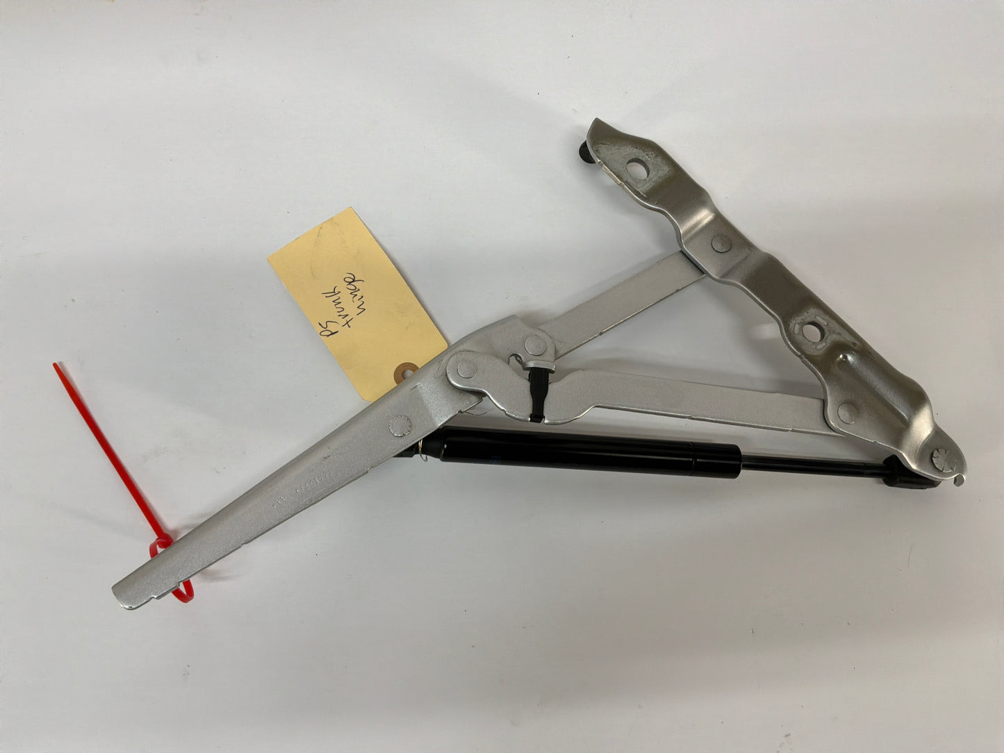 2015 Chevy Camaro SS 1LE Trunk hinges