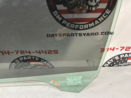 2016 Chevy Caprice PP LH Driver Front Door Window Glass OEM